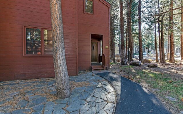 Winterset #33 - Near Golf, Shops & Eats!