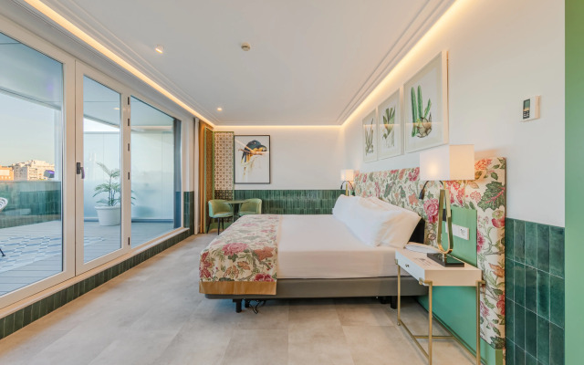 Hotel Ribera de Triana - REOPENING!