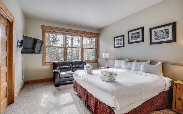 Cabin in the Pines 4