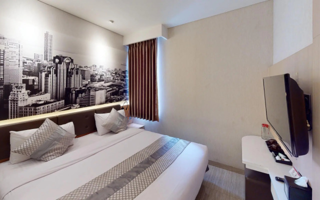 Grand Viveana Hotel