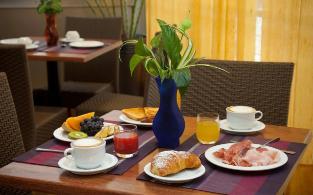 Hotel Tropical