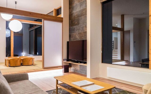 Aoyama Lodge