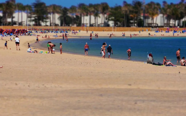 Castillo Beach Apartments