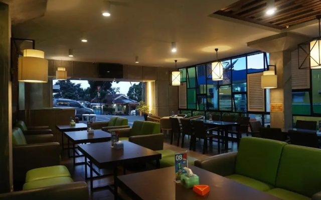 Hotel Puriwisata Baturraden