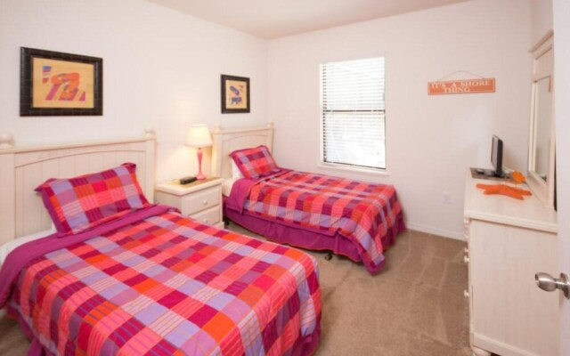 Robert's Cypress Pointe Vacation Home