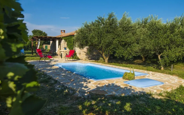 Holiday Home Near Adriatic Sea and Krka Falls