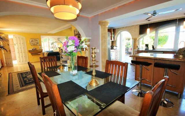 Stunning Puerto Banus Sea View Villa