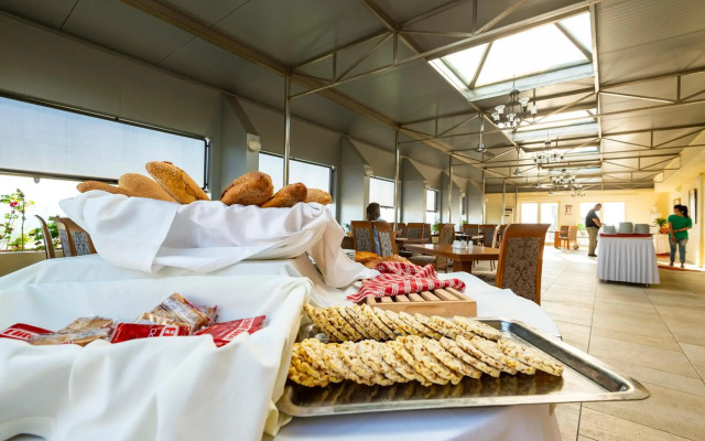 Dolphin Resort Hotel & Conference