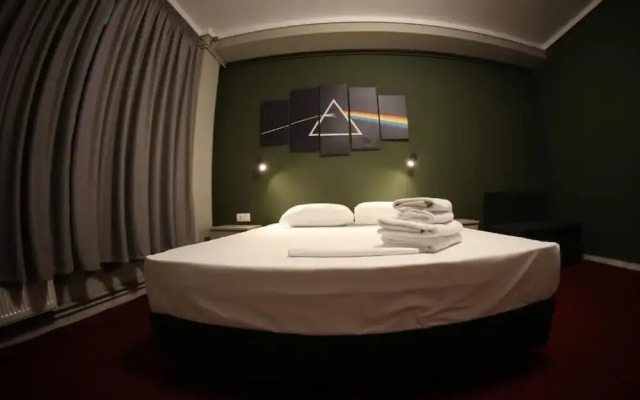 STAY Hybrid Youth Hostel