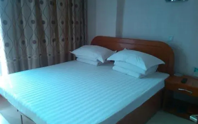 Longkou Junyue Hotel