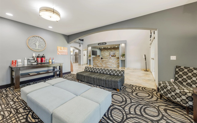 Best Western Plus Sand Bass Inn & Suites