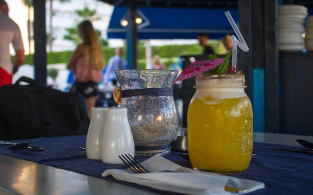 Anonymous Beach Hotel - Adults Only