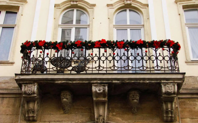 V.I.P.Apartmens Rynok Sqr.19