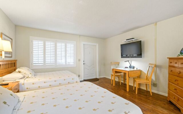 Tequesta Palms Inn