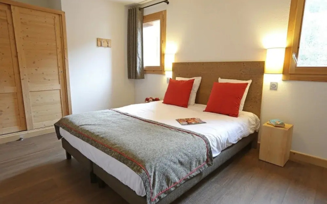 Apartment in Les Menuires With Spa Access