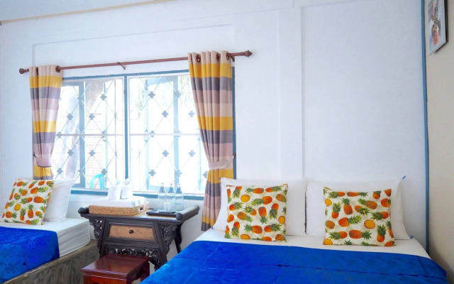 Stay With Me Guesthouse