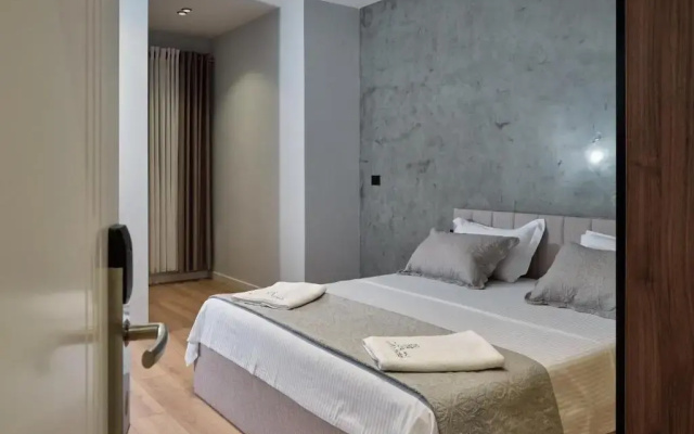 Montflux Hotel