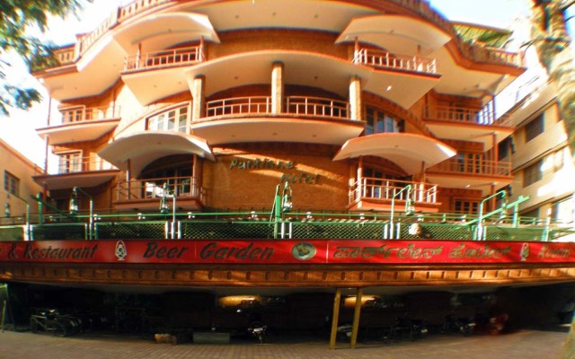 Parklane Hotel