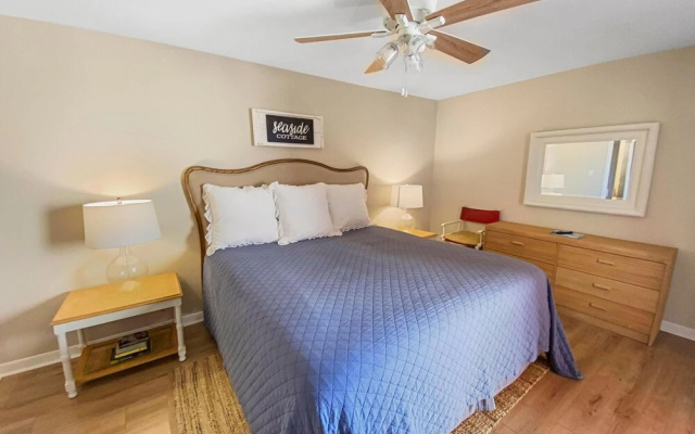Tradewinds Condominium #24 by Destin Getaways