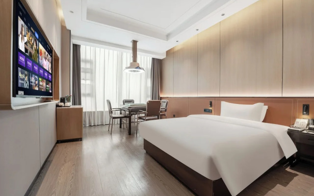 Wanzai Yijia La Maison Hotel