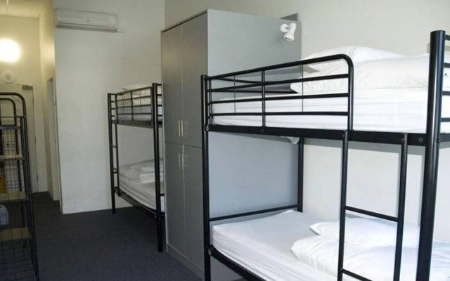 Urban Central Accommodation - Hostel