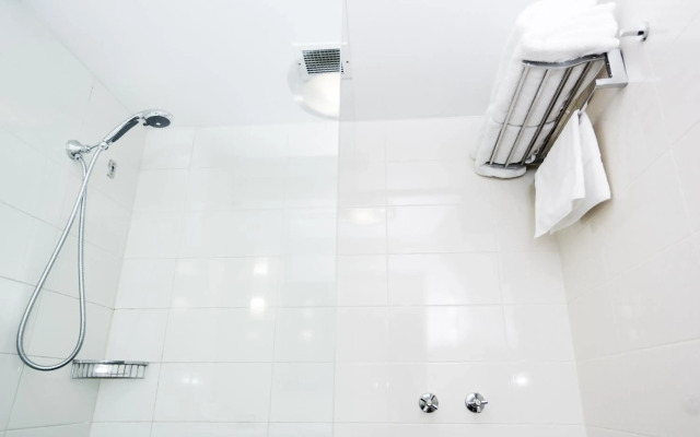 St Ives Apartments