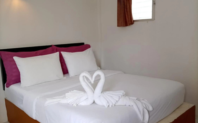 Khaolak Banana Bungalow