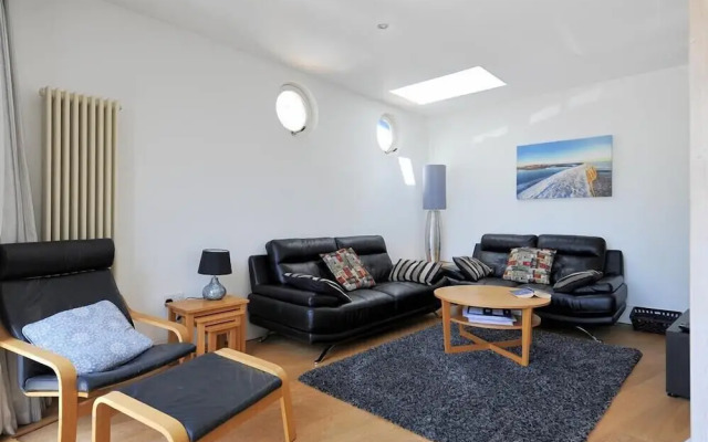 No. 2, 26 Broad Street