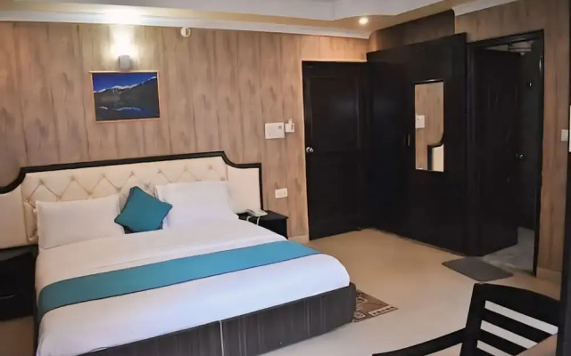 Hotel Leisure Palace