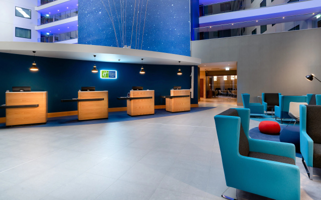 Holiday Inn Express London Heathrow T4 by IHG