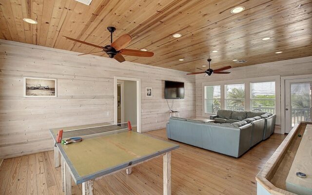Beach Club 10 Bedrooms 8.5 Bathrooms Home