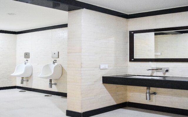 ZO Rooms Varanasi Cantt