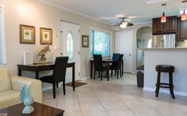 Palm Cay 5