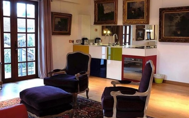 Besharat Gallery & Museum