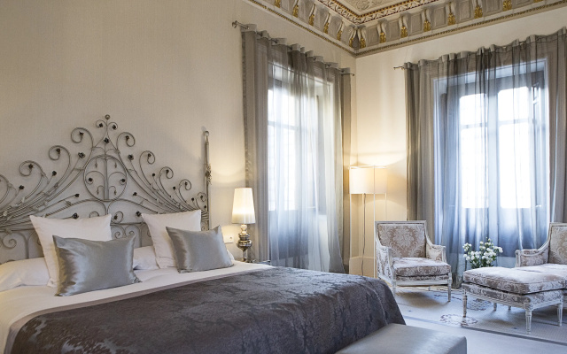Hospes Palacio de los Patos, a Member of Design Hotels