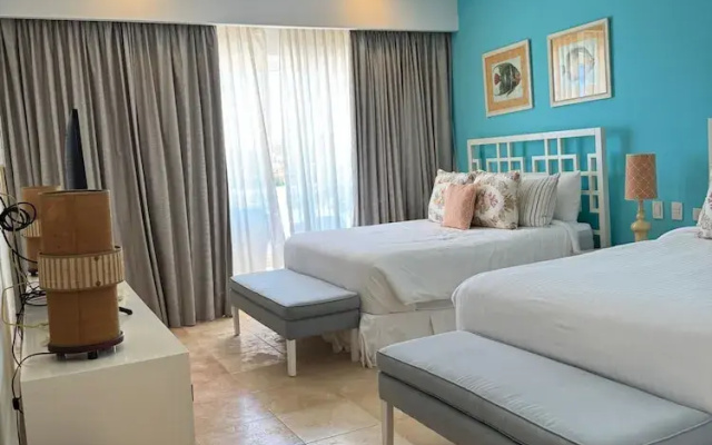 Apt w 2BR Ocean View Jacuzzi in Sotogrande