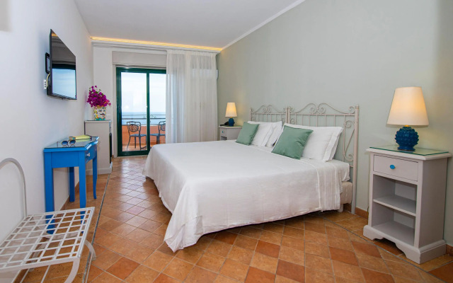 Baia Taormina Hotel