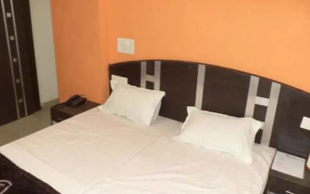 Hotel Surya Plaza