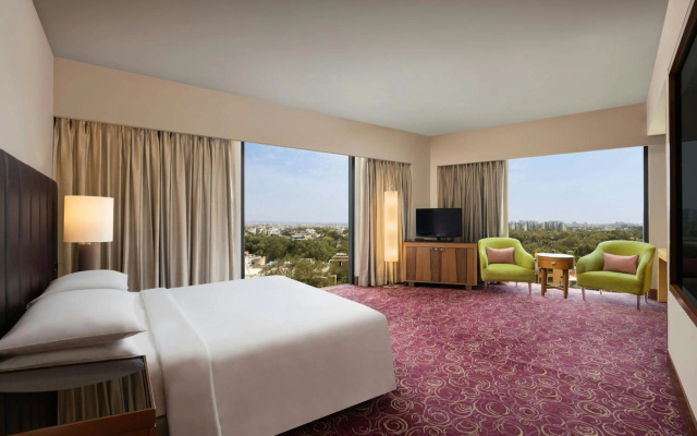 Courtyard by Marriott Hyderabad – Guest Rooms – Hyderabad