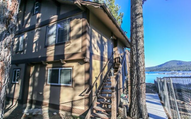 Lakefront Cottage