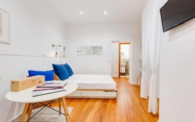 Lovely and modern nest near the Colosseum