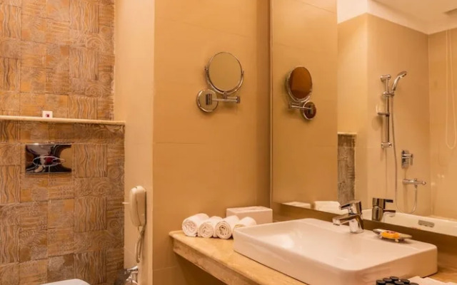 Divine Clarks Inn Suites
