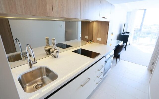 Alex Perry Hotel & Apartments
