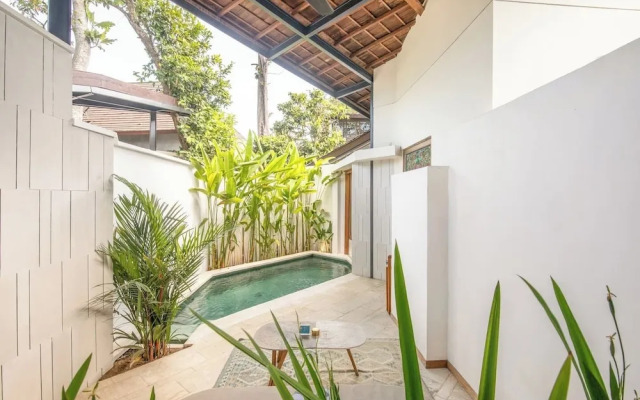 Chic 1-br Villa With Pool, 800m From Echo Beach