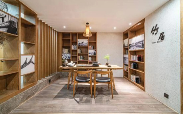 Rezen Select  Hotel (Gulangyu Pier Sea View)