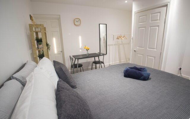 Short Stay Bristol - Stapleton 1 Apartment