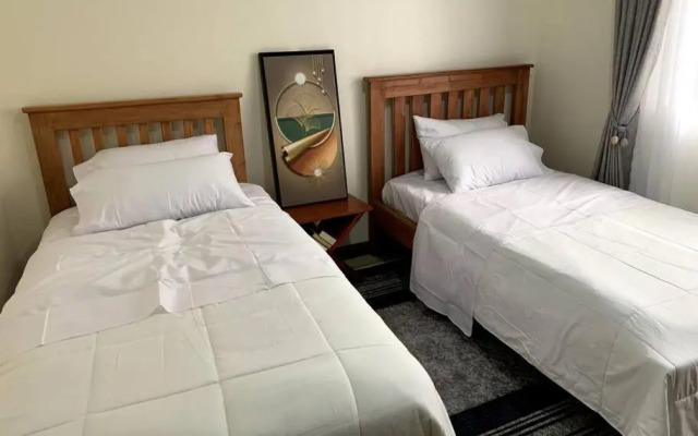 Cozy 2-bedroom Apartment within city limits.