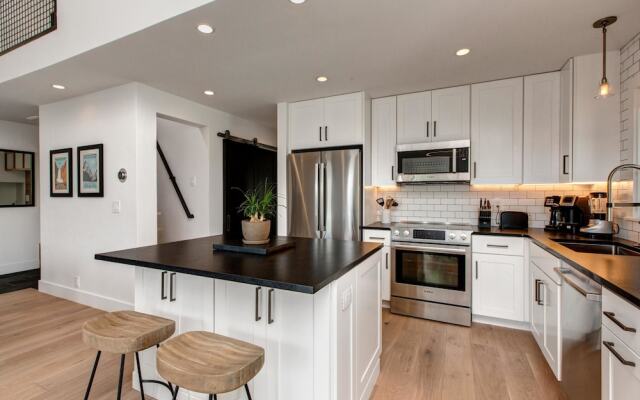 Abode at Rendezvous Retreat Home