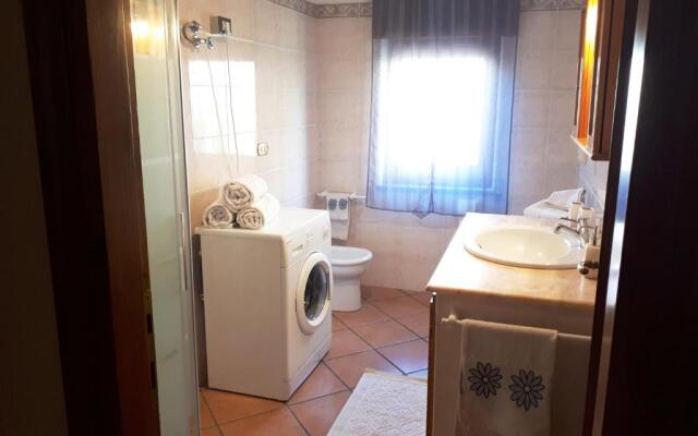 Comodo appartamento in villa 150 mt dal mare