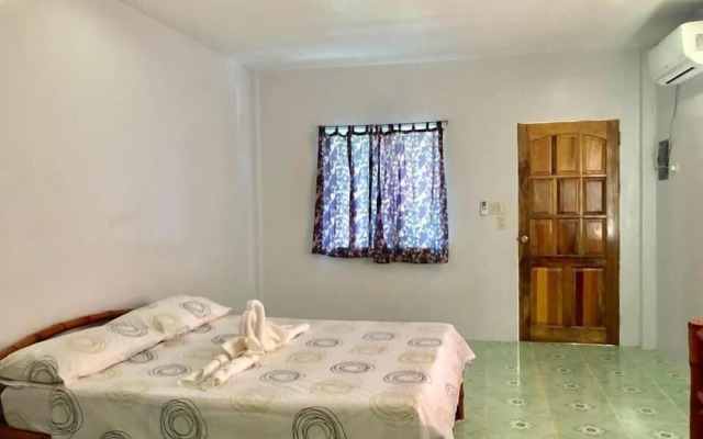 Honeycomb Tourist Inn